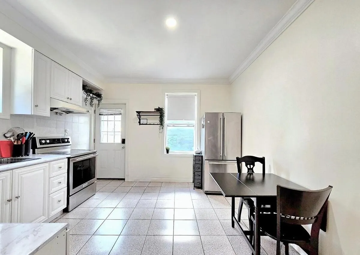 Mins Walk To Trinity Bellwood Park From Your Apartment Downtown Toronto