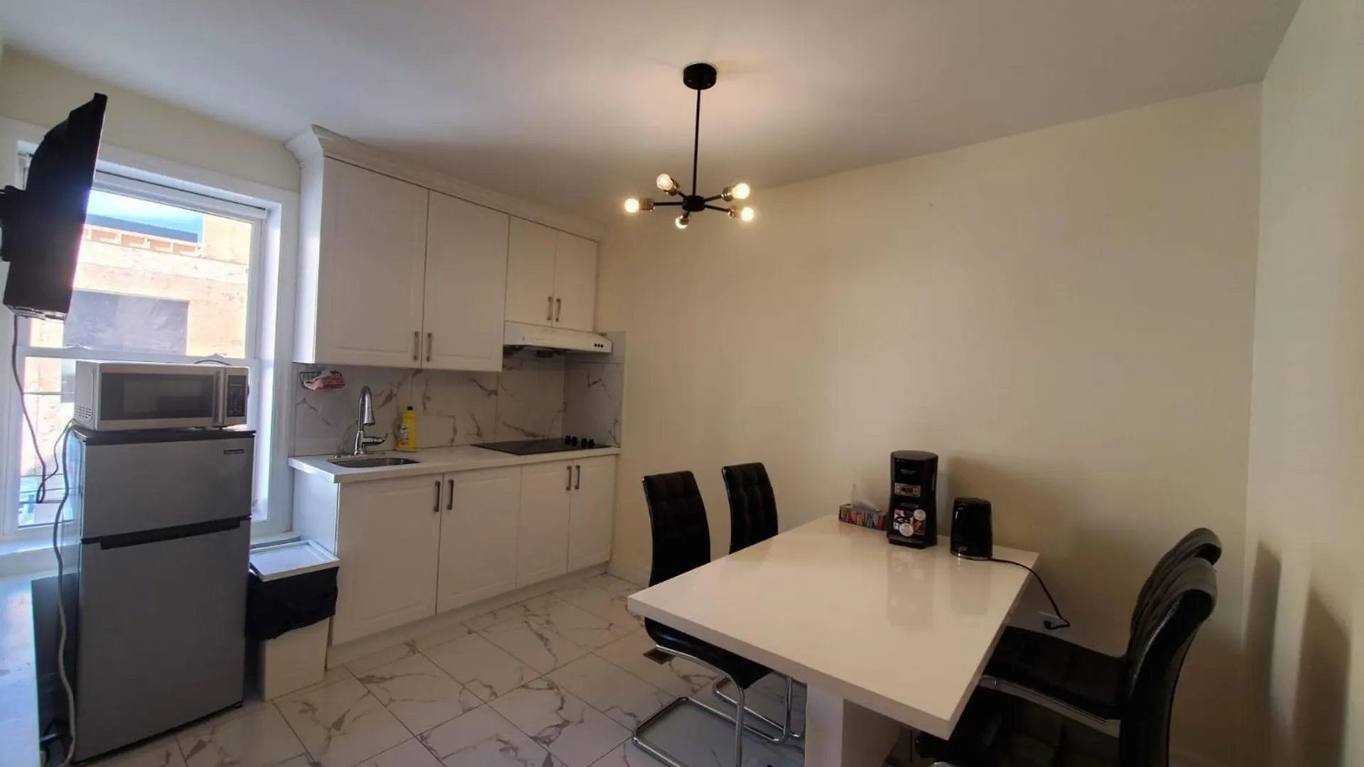 Mins Walk To Trinity Bellwood Park From Your Apartment Downtown Toronto